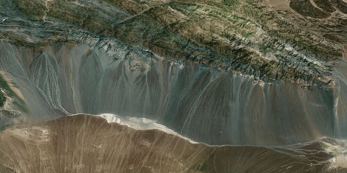 Xinjiang Uygur dunes,china